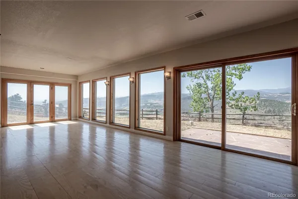 $995,000 | 952 Steamboat Valley Road, Lyons, CO 80540