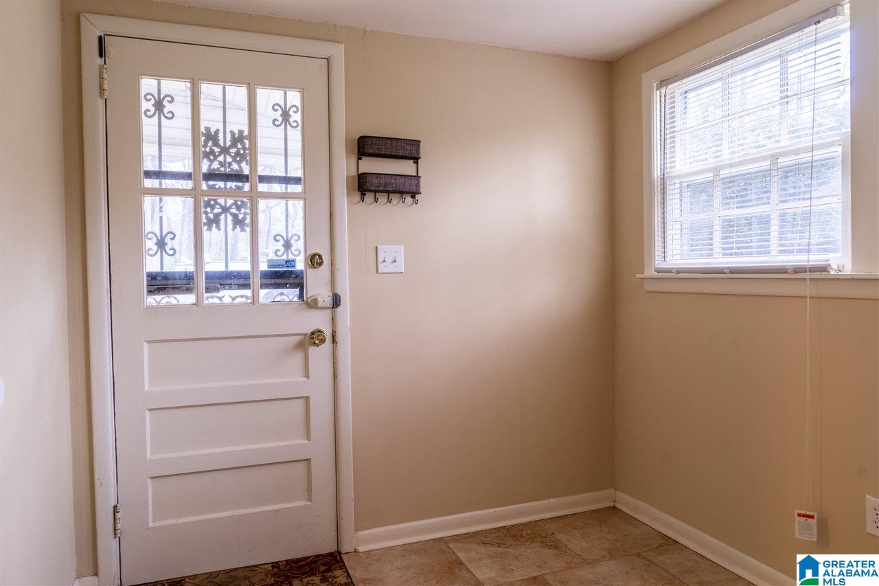 823 Hillcrest Road Birmingham, AL 35235 - Photo 7 of 39