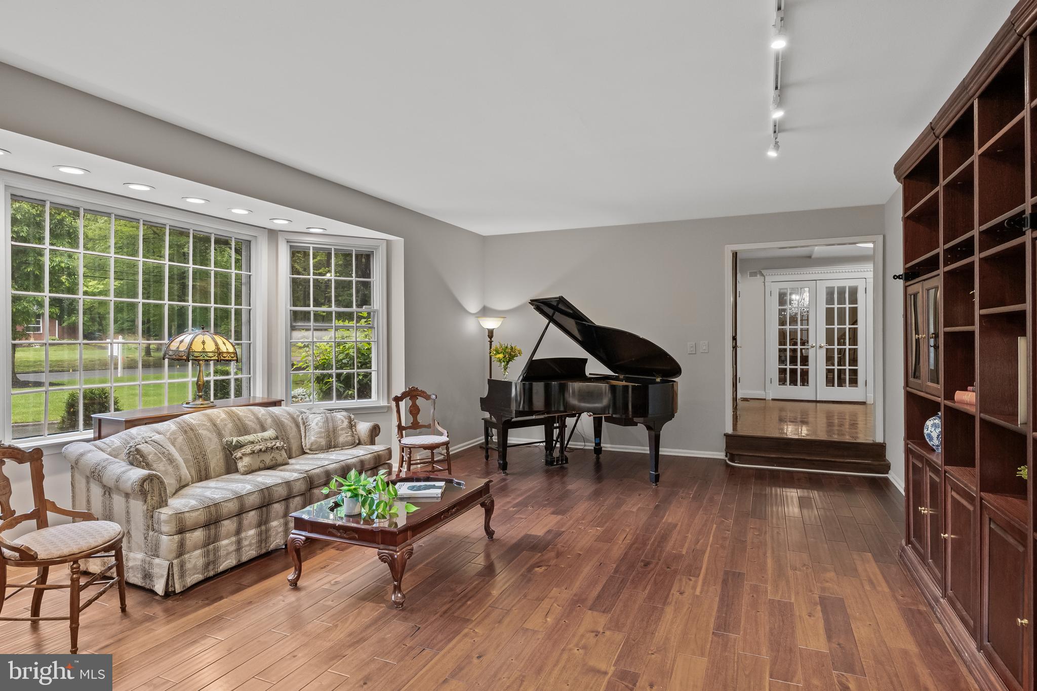21 Robin Road Moorestown, NJ 08057 - Photo 14 of 82 a living room with furniture and a wooden floor