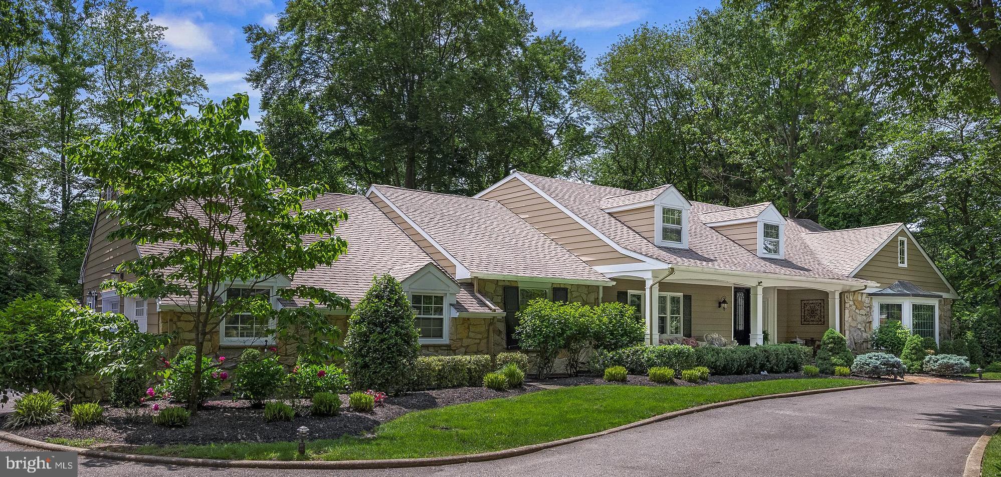 21 Robin Road Moorestown, NJ 08057 - Photo 3 of 82 a front view of a house with a yard