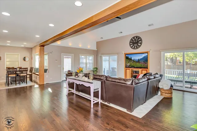 $699,000 | 918 South Fairfield Avenue, Lombard, IL 60148