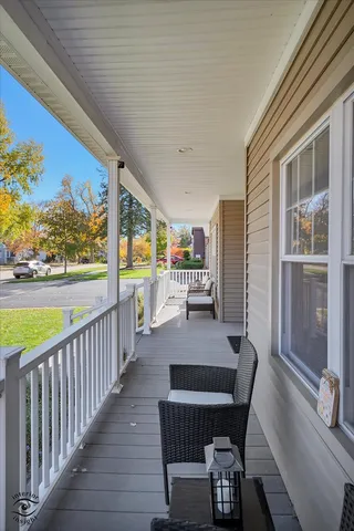 $699,000 | 918 South Fairfield Avenue, Lombard, IL 60148