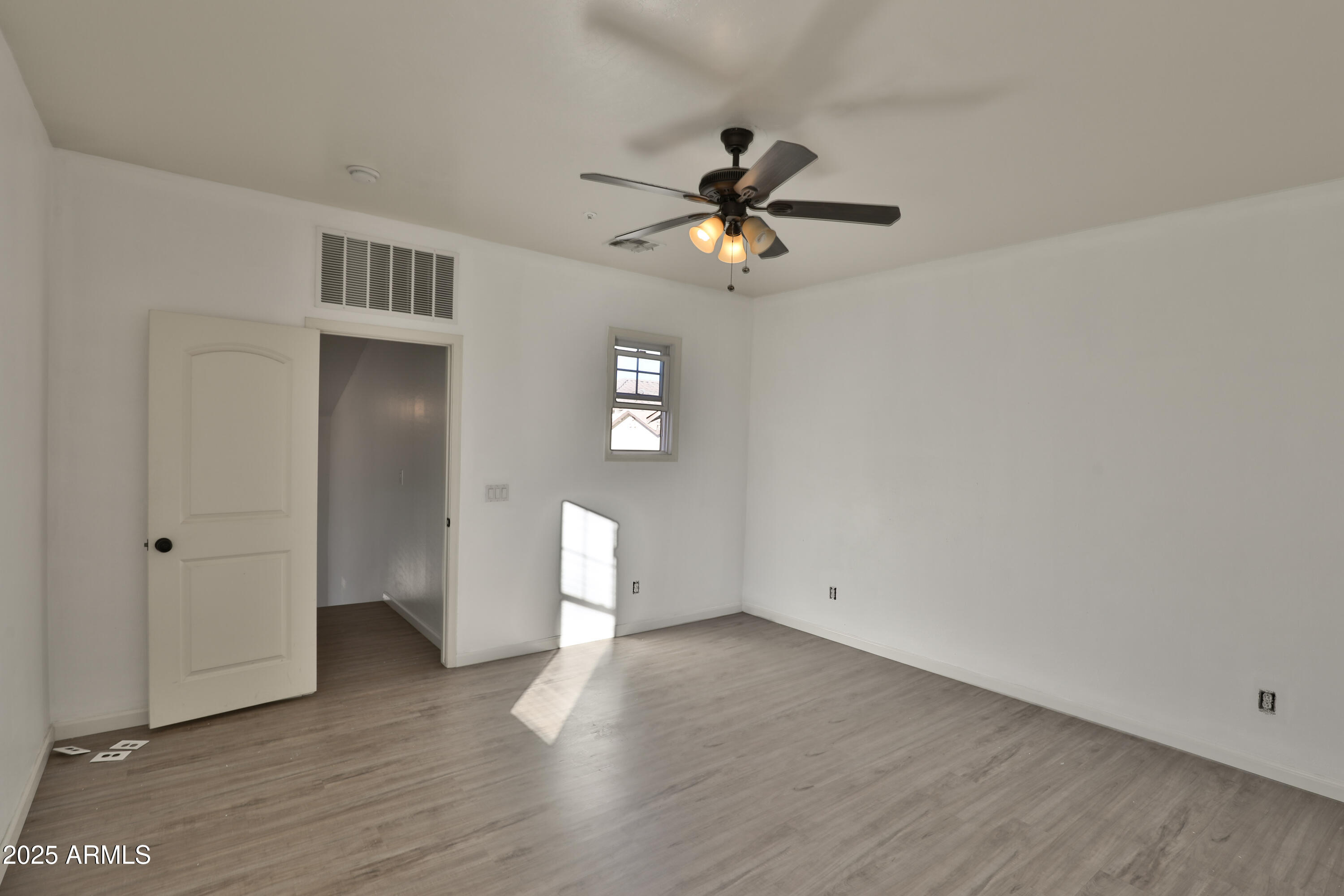 4206 East Jasper Drive Gilbert, AZ 85296 - Photo 23 of 28 23-Canon EOS 5D Mark IV 6720x4480_000023