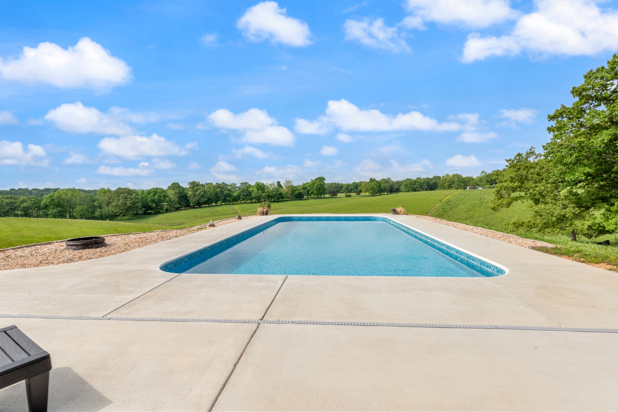 532 South Tidwell Road Bon Aqua, TN 37025 - Photo 14 of 100