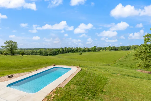 $1,198,000 | 532 South Tidwell Road, Bon Aqua, TN 37025