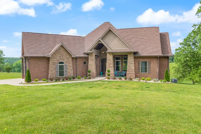 $1,198,000 | 532 South Tidwell Road, Bon Aqua, TN 37025
