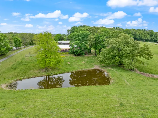 $1,198,000 | 532 South Tidwell Road, Bon Aqua, TN 37025