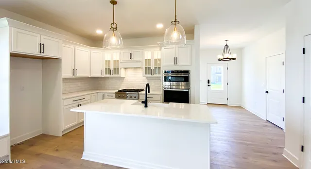 $599,900 | 59 Heritage Way, Bethlehem, NY 12158