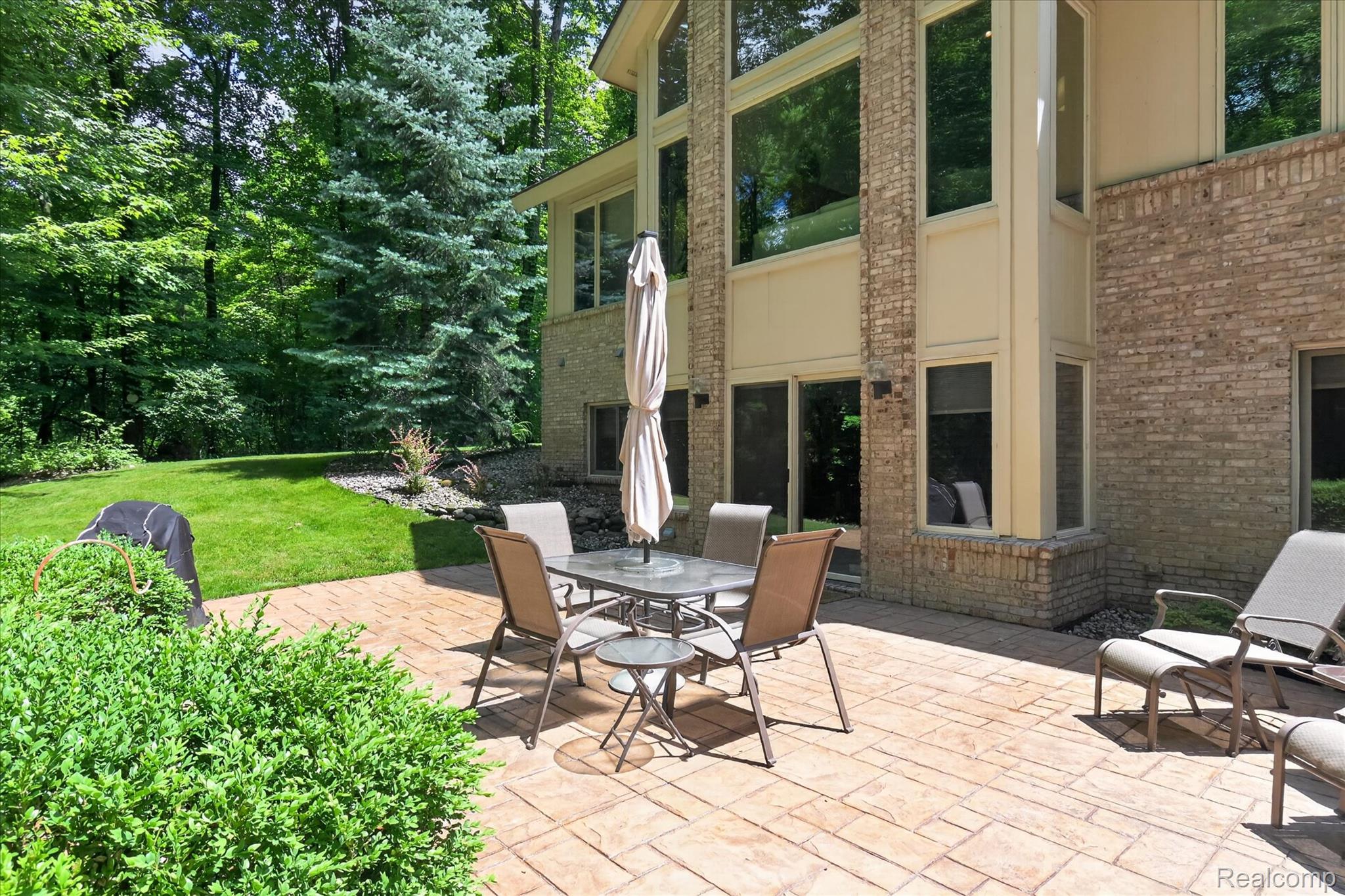 5388 Hartland Road Fenton, MI 48430 - Photo 47 of 74 47-5388-Hartland-Rd-WindowStill.jpg