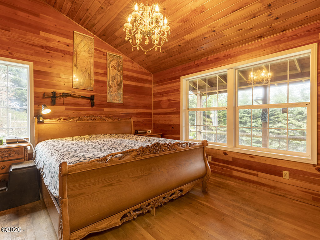 277 North S Low Road Seal Rock, OR 97376 - Photo 13 of 19 Master Bedroom
