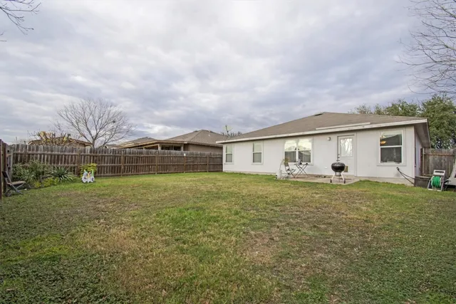 $1,750 | 18205 Topsail Street, Manor, TX 78653