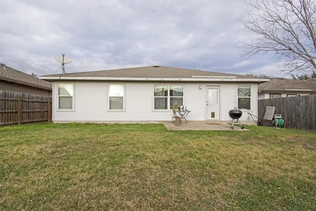 $1,750 | 18205 Topsail Street, Manor, TX 78653