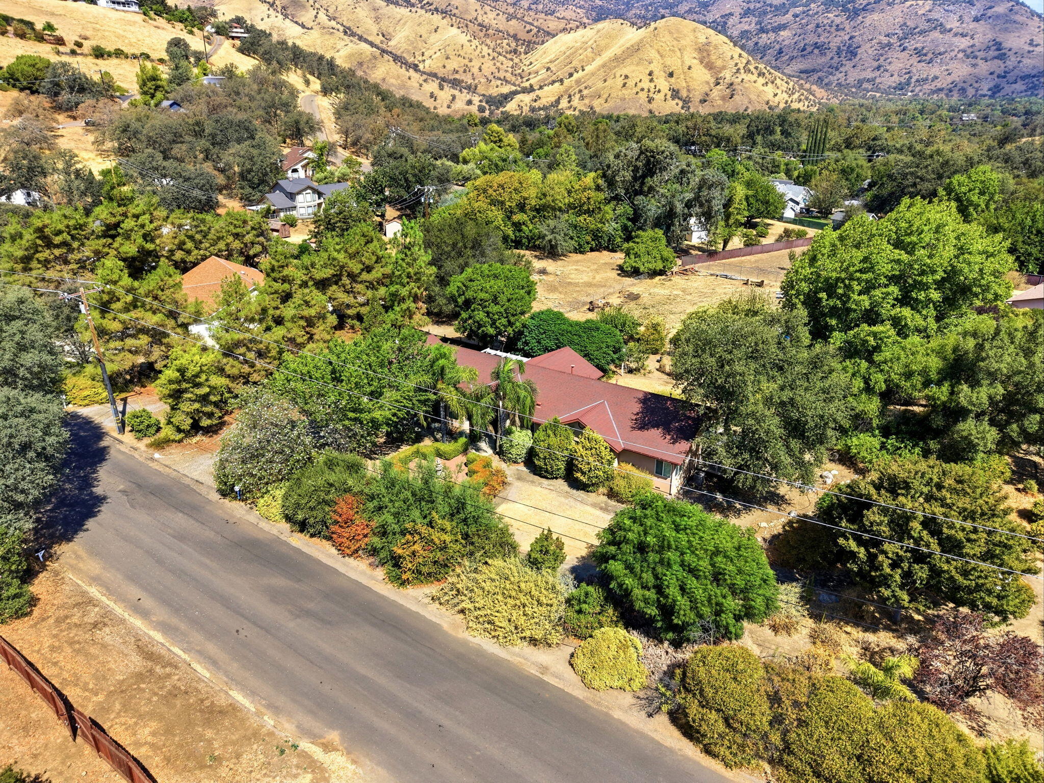 40872 Ferndale Drive Three Rivers, CA 93271 - Photo 8 of 54 9-40872_Ferndale_Dr_008