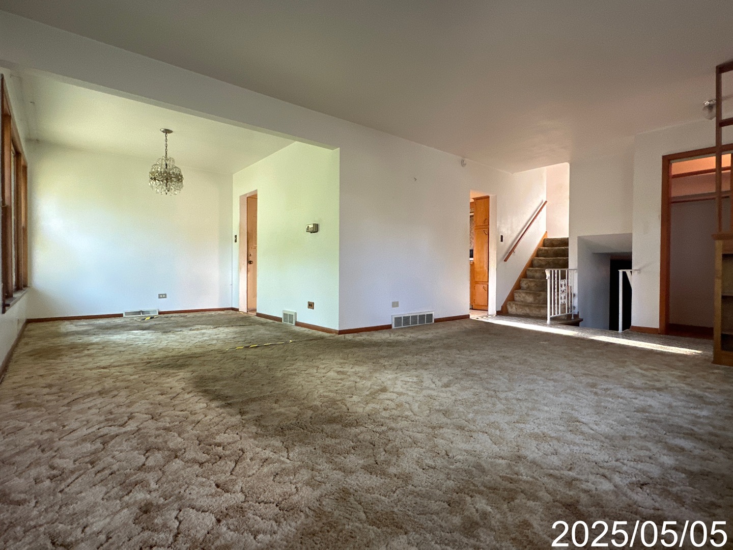 9276 North Western Avenue Des Plaines, IL 60016 - Photo 11 of 18 en empty room with an empty space and wooden floor