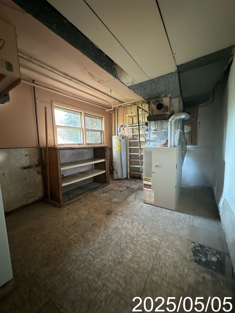 9276 North Western Avenue Des Plaines, IL 60016 - Photo 17 of 18 a view of storage and utility room