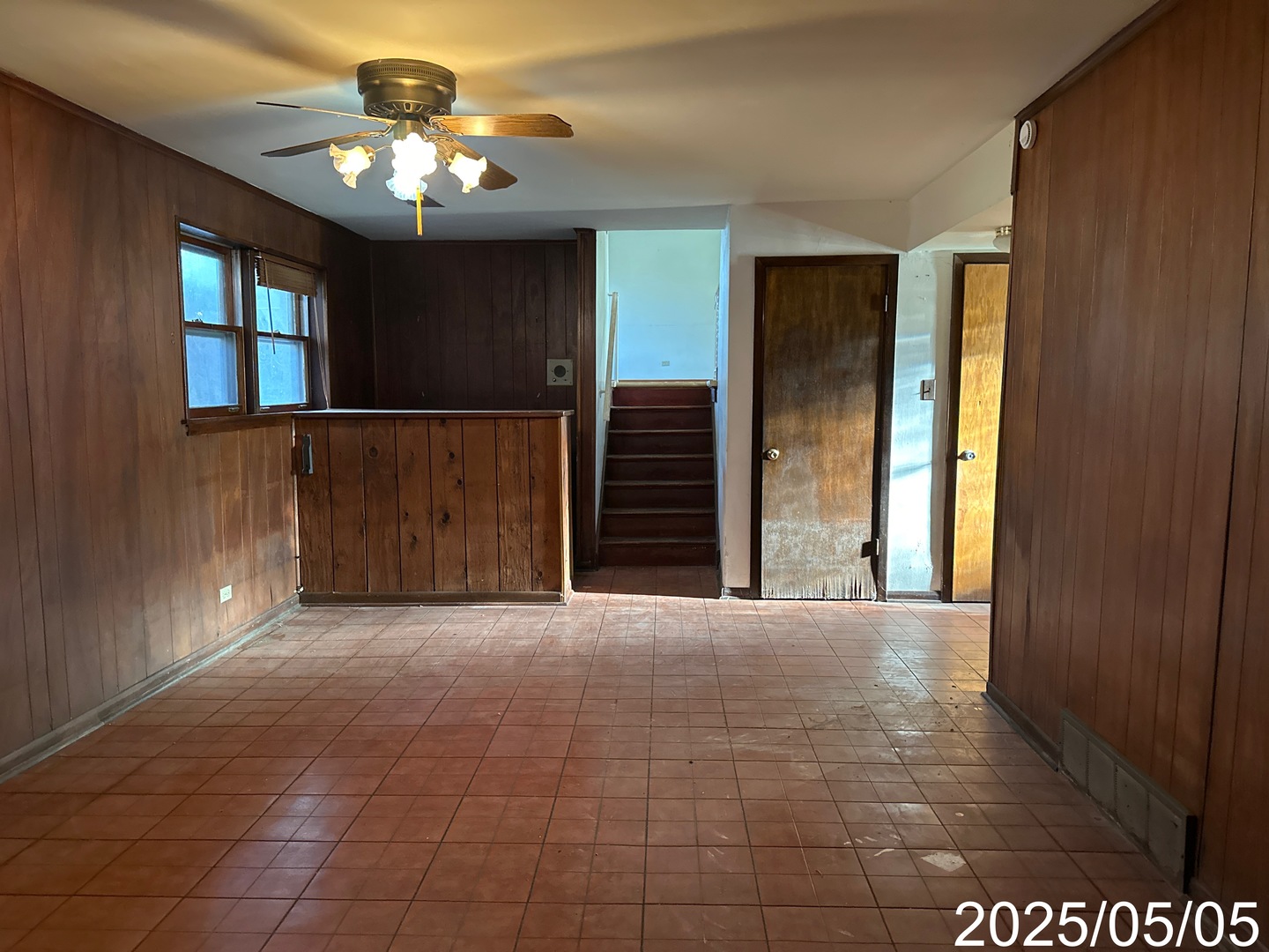 9276 North Western Avenue Des Plaines, IL 60016 - Photo 18 of 18 a view of entryway with a front door and windows