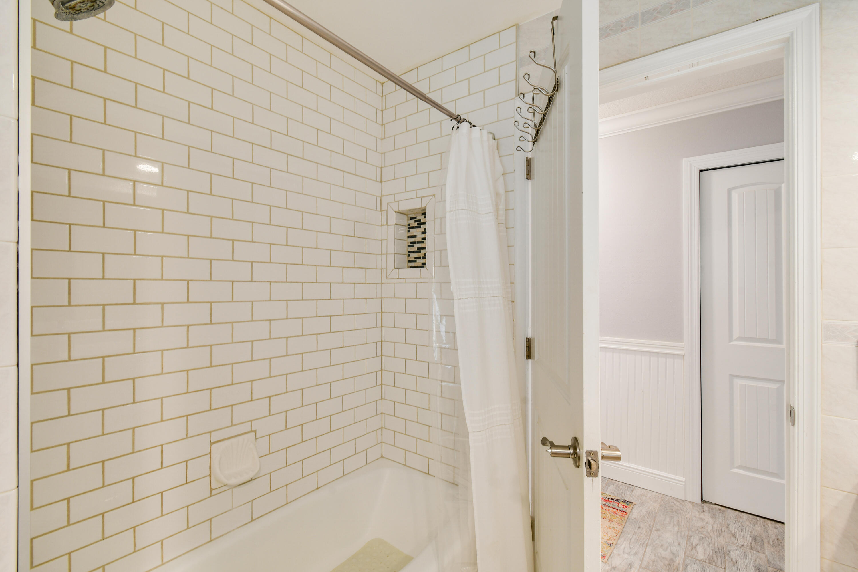 8963 Southeast Ceres Street Hobe Sound, FL 33455 - Photo 30 of 53 Master Tub