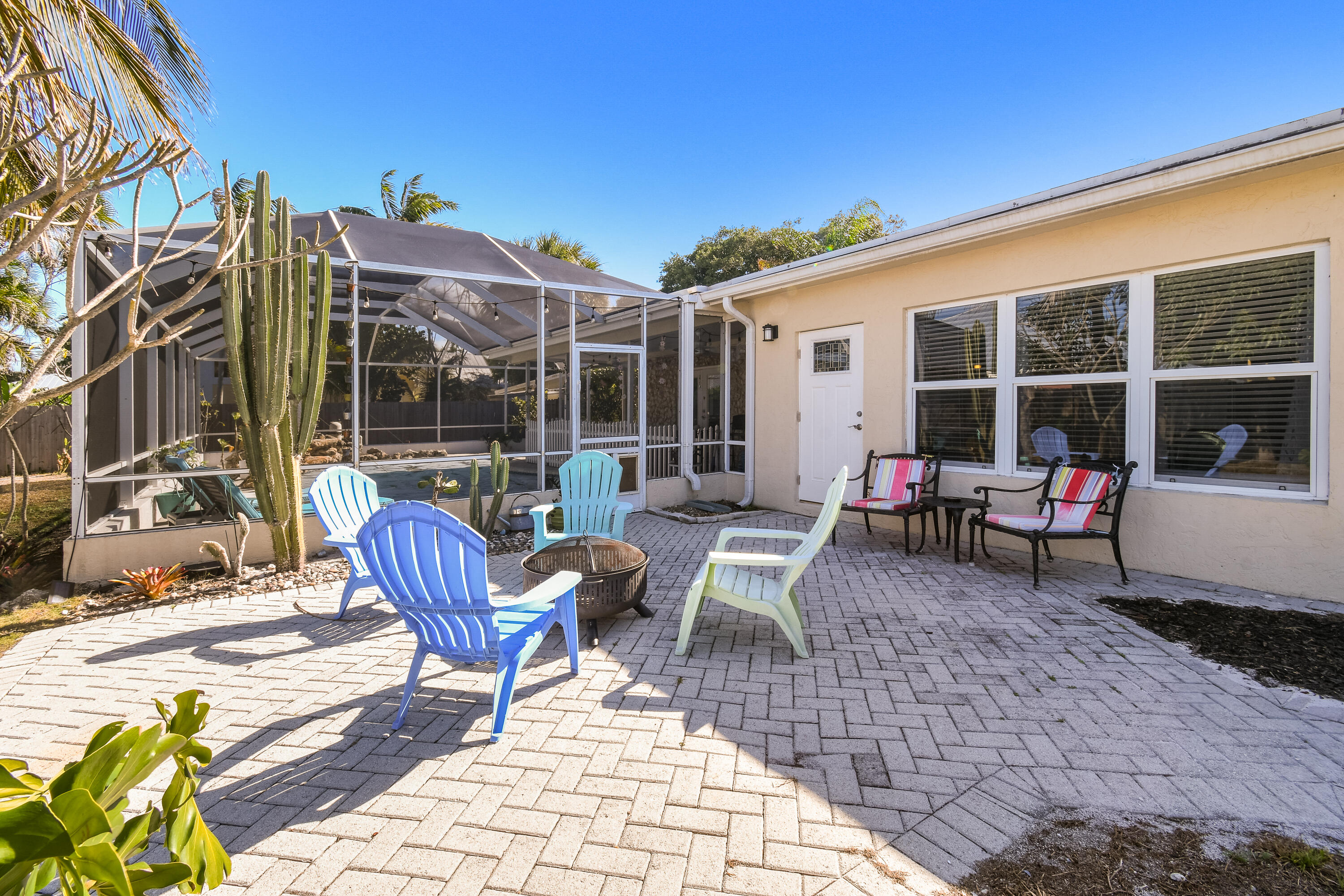 8963 Southeast Ceres Street Hobe Sound, FL 33455 - Photo 49 of 53 Firepit seating area