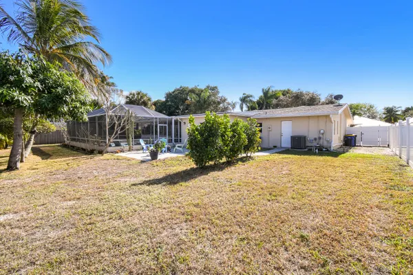 $829,000 | 8963 Southeast Ceres Street, Hobe Sound, FL 33455
