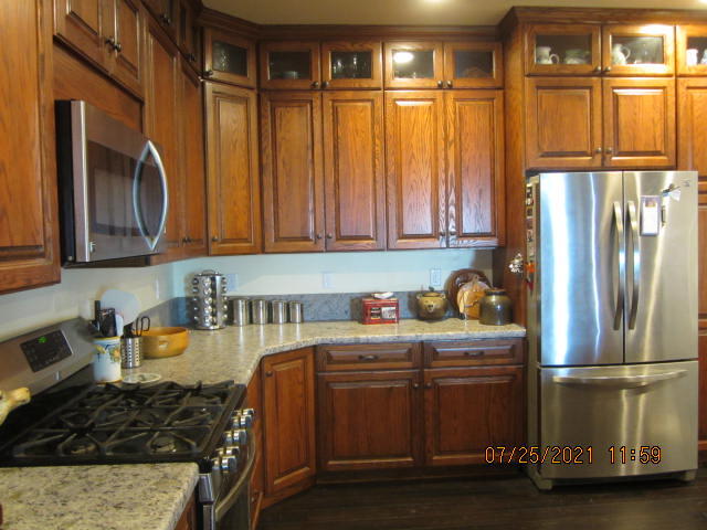 246 Hemlock Road Whitethorn, CA 95589 - Photo 2 of 9