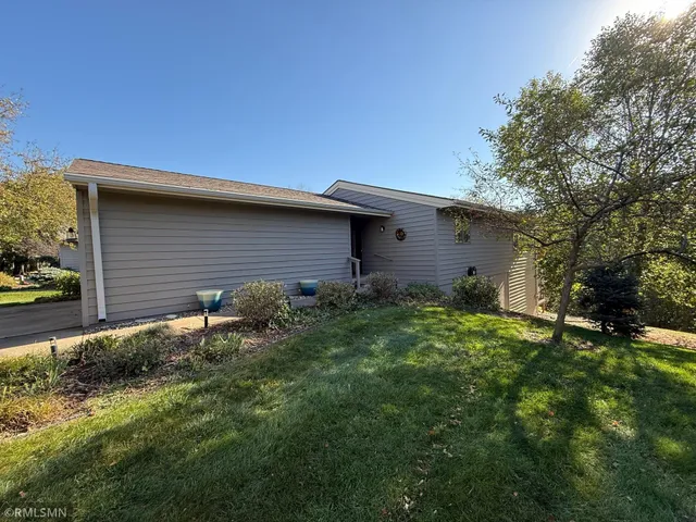 $319,900 | 580 Evergreen Drive, Unit 21, New Richmond, WI 54017