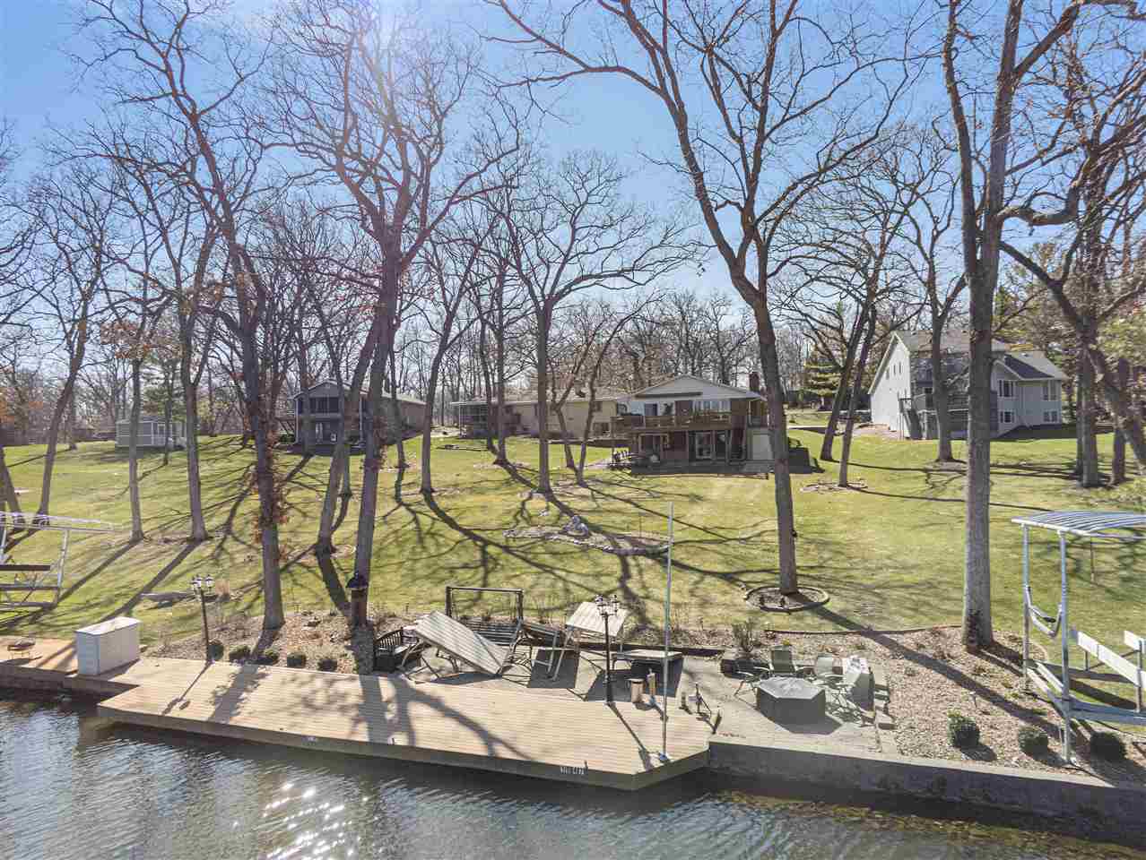 1947 Baintree Road Lake Summerset, IL 61019 - Photo 33 of 53 a view of a swimming pool with a patio