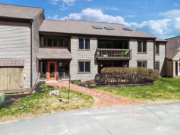 $285,000 | 34 Parkwood Drive, Unit 102, Augusta, ME 04330
