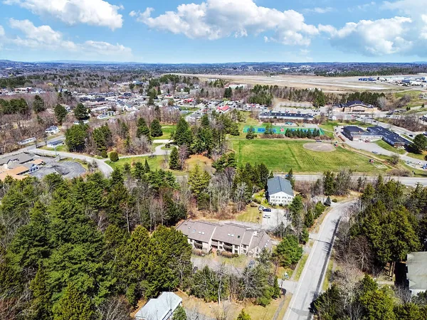 $285,000 | 34 Parkwood Drive, Unit 102, Augusta, ME 04330