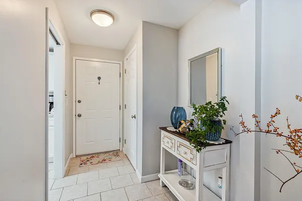 $285,000 | 34 Parkwood Drive, Unit 102, Augusta, ME 04330