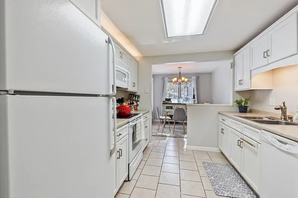 $285,000 | 34 Parkwood Drive, Unit 102, Augusta, ME 04330