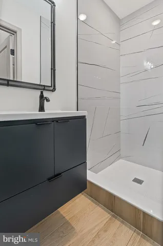 $285,000 | 5100 Queensberry Avenue, Baltimore, MD 21215