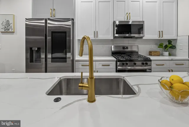 $285,000 | 5100 Queensberry Avenue, Baltimore, MD 21215