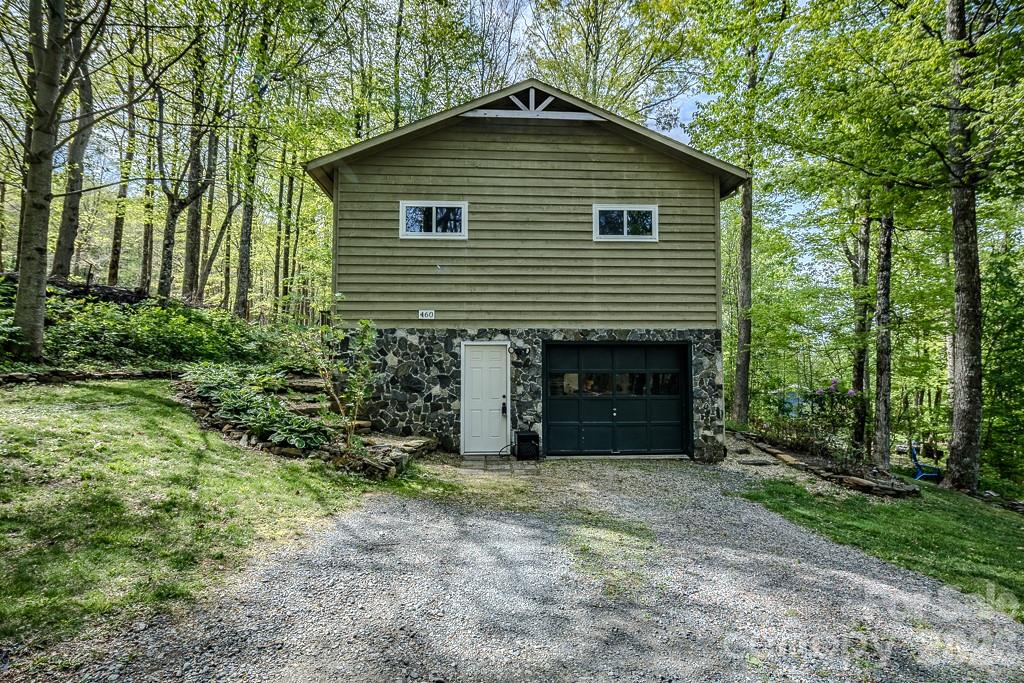 460 Harley Perry Road, Unit 1 Zionville, NC 28698 - Photo 2 of 45 Gallery Image 2