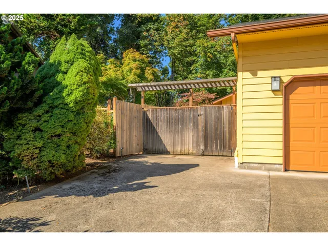 $600,000 | 4324 Forsythia Street, Springfield, OR 97478