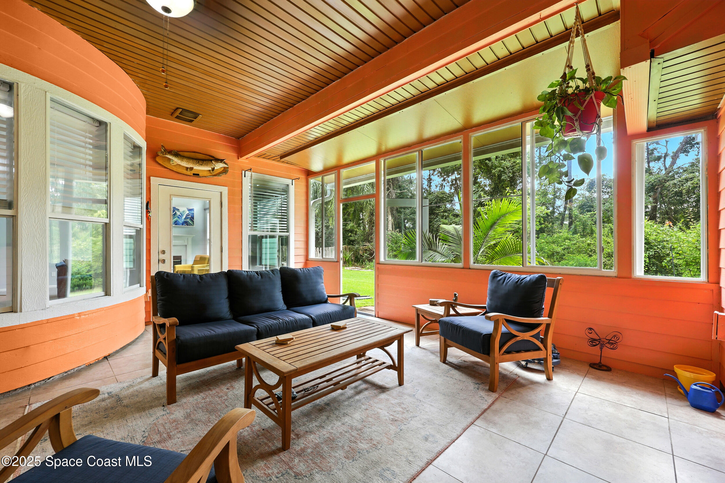 2560 Benjamin Road Jacksonville, FL 32223 - Photo 39 of 48 a building outdoor space with seating area