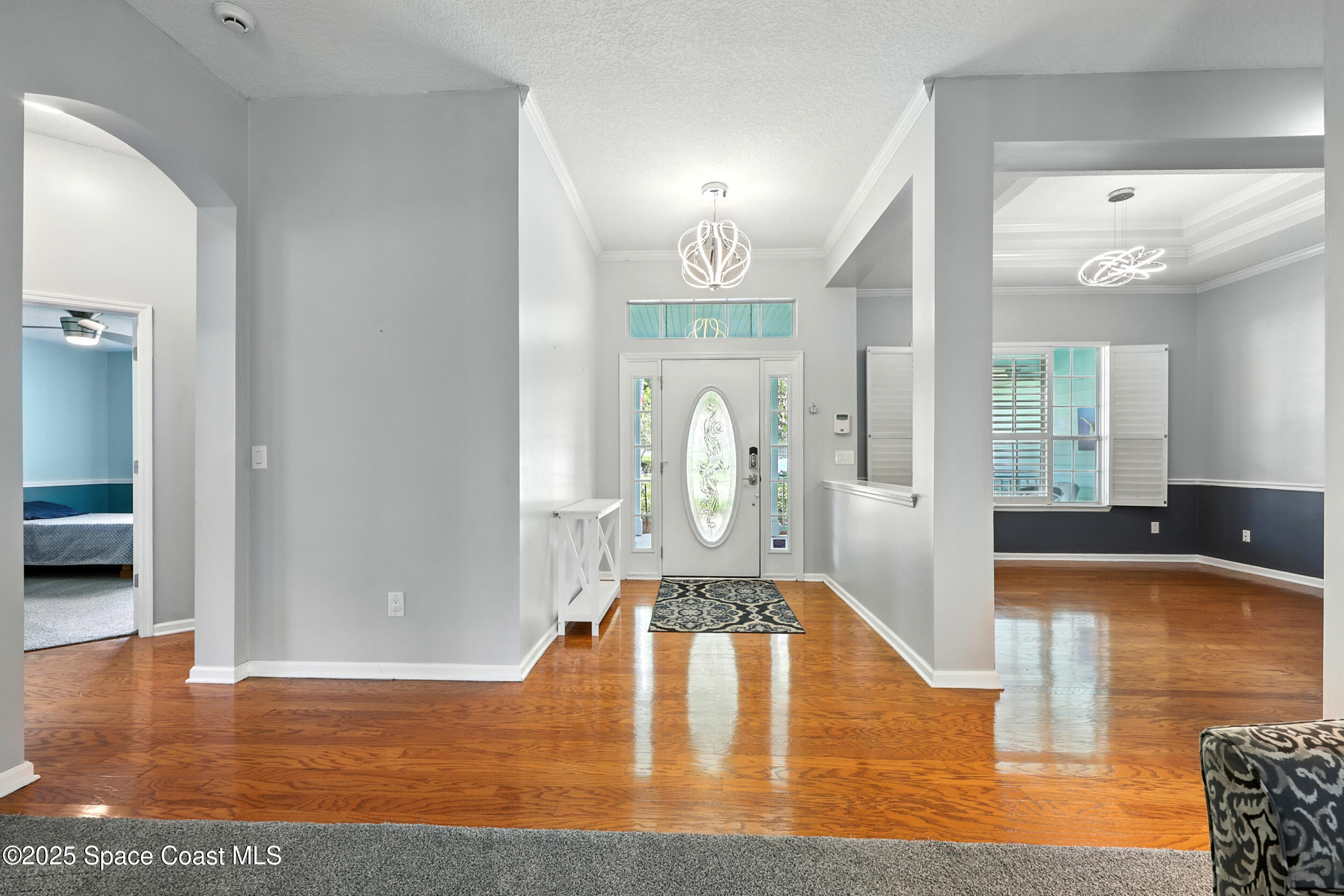 2560 Benjamin Road Jacksonville, FL 32223 - Photo 4 of 48 a view of a swimming pool kitchen