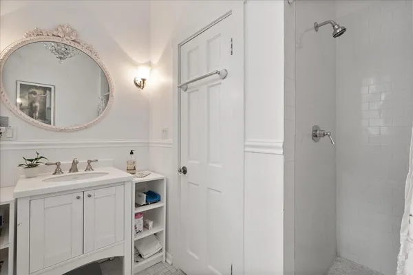 $799,000 | 1929 West Lunt Avenue, Chicago, IL 60626