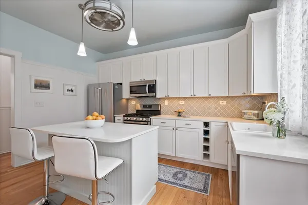 $799,000 | 1929 West Lunt Avenue, Chicago, IL 60626