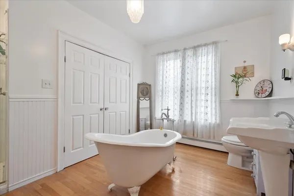 $799,000 | 1929 West Lunt Avenue, Chicago, IL 60626
