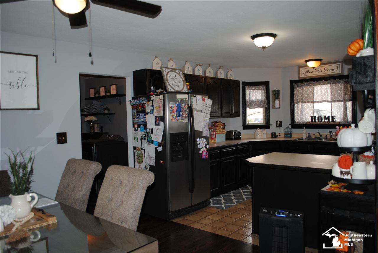 4912 Sycamore Road Newport, MI 48166 - Photo 5 of 34 50028025-4.JPG