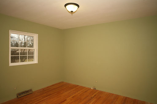 N141 Prince Crossing Road West Chicago, IL 60185 - Photo 7 of 13 an empty room with a window