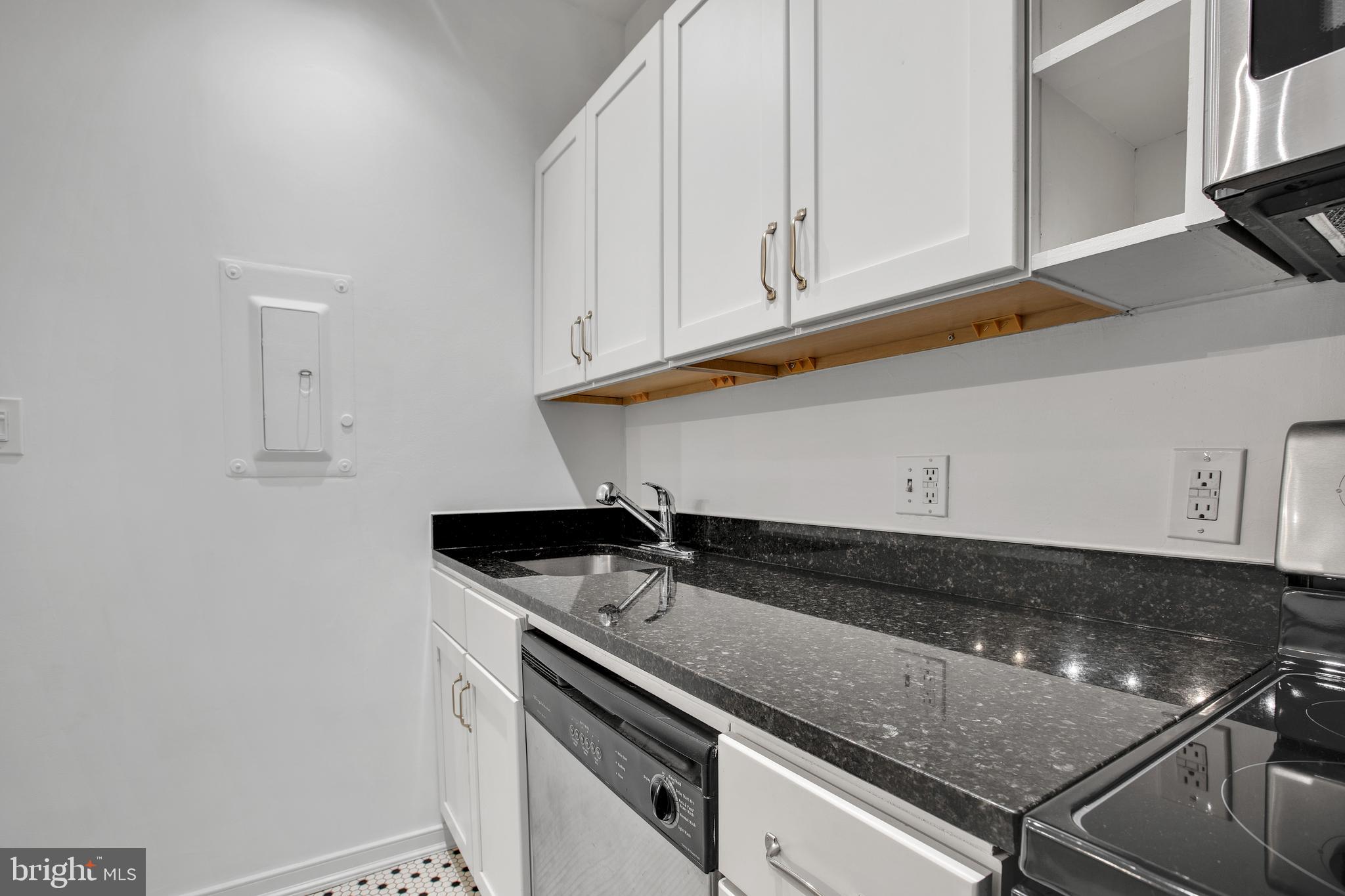1954 Columbia Road Northwest, Unit 408 Washington, DC 20009 - Photo 10 of 23