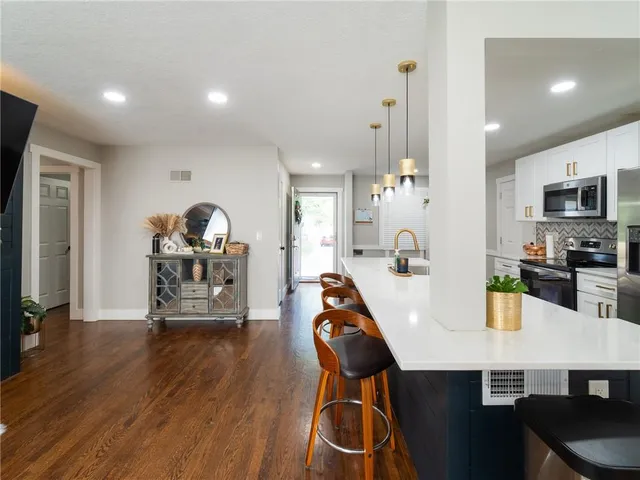 $329,400 | 8117 Summit Street, Kansas City, MO 64114