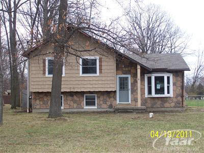 2304 Indian Road Lapeer, MI 48446 - Photo 1 of 6 20144366.JPG