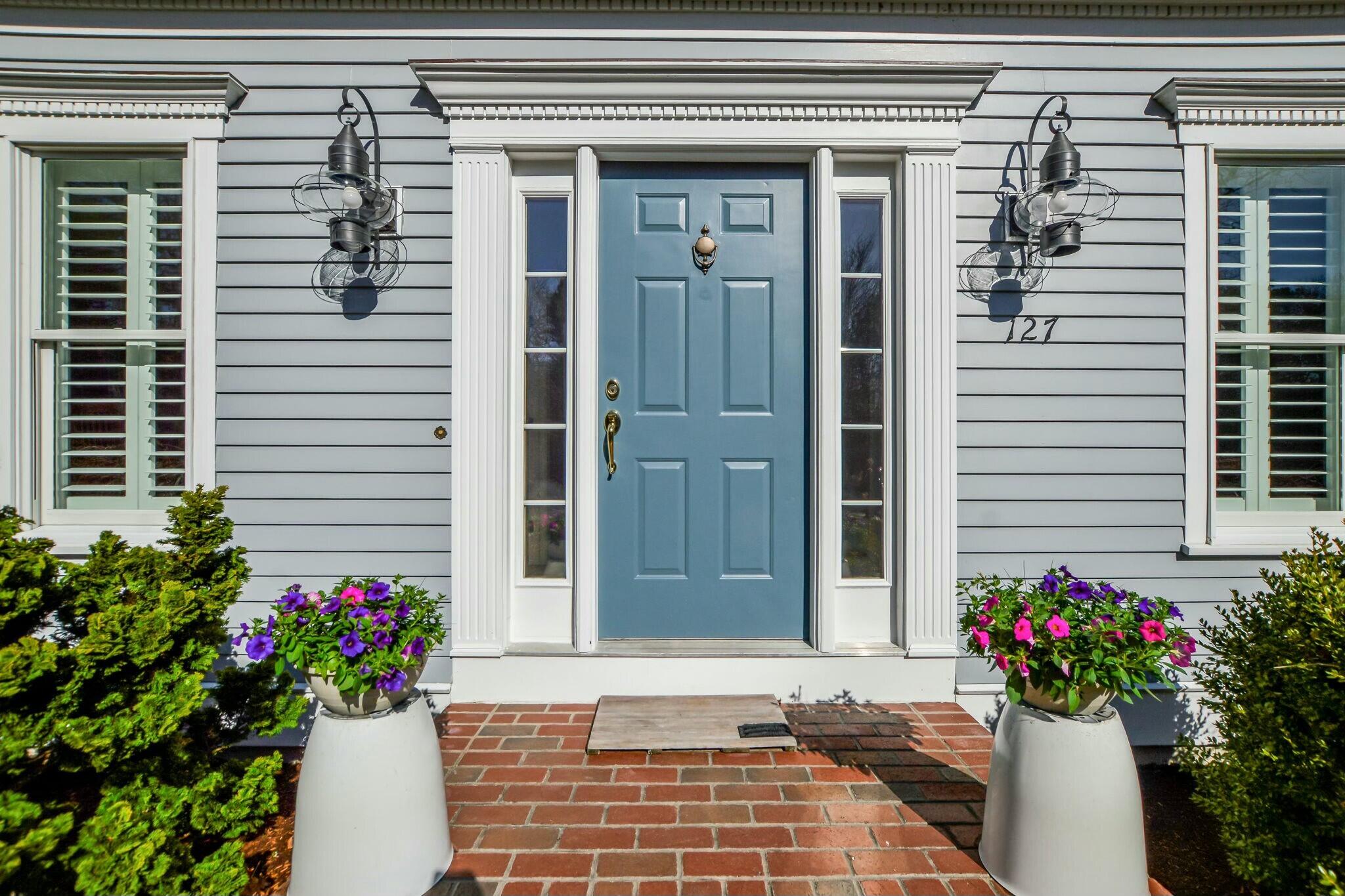 127 Rickenbacker Road East Falmouth, MA 02536 - Photo 8 of 52 tempImageOvJr4q