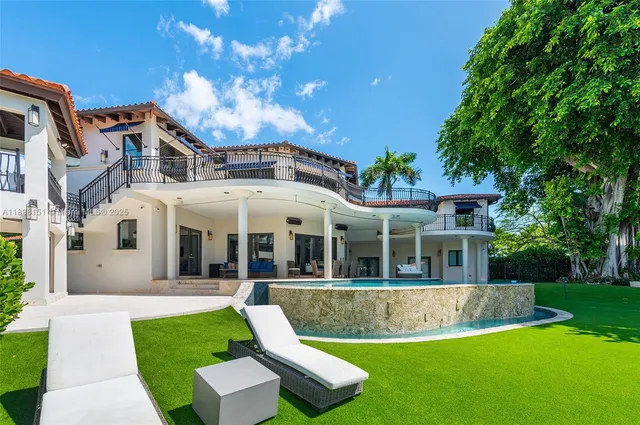 $13,749,000 | 6700 Granada Boulevard, Coral Gables, FL 33146