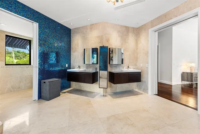 $13,749,000 | 6700 Granada Boulevard, Coral Gables, FL 33146