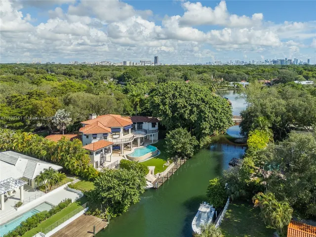 $13,749,000 | 6700 Granada Boulevard, Coral Gables, FL 33146