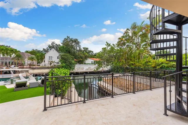 $13,749,000 | 6700 Granada Boulevard, Coral Gables, FL 33146