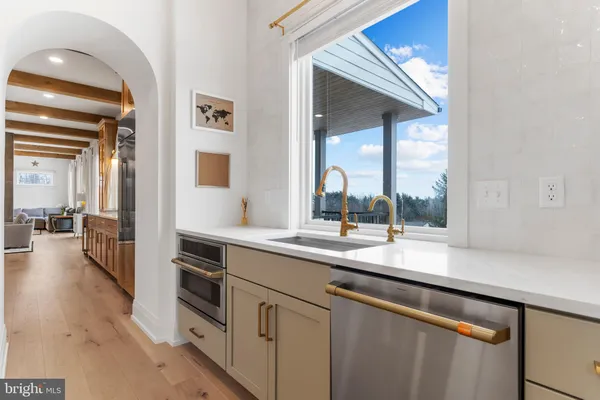 $1,585,000 | 1 Strawberry Lane, Lititz, PA 17543